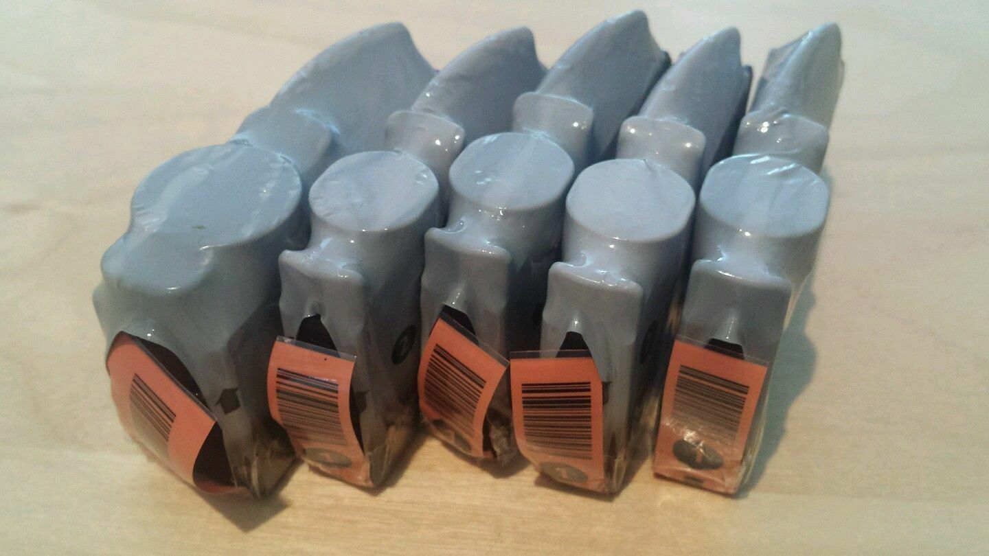 Genuine Canon PGI-525 Black + CLI-526 Cyan, Magenta,Yellow, Black Ink Cartridges