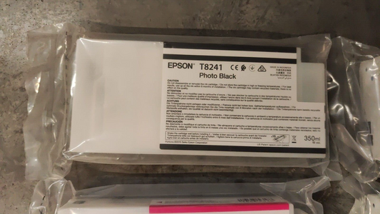Genuine Epson T8241 T8242 T8243 T8244 T8245 T8246 T8247 T8248 T8249 T824A/B ink