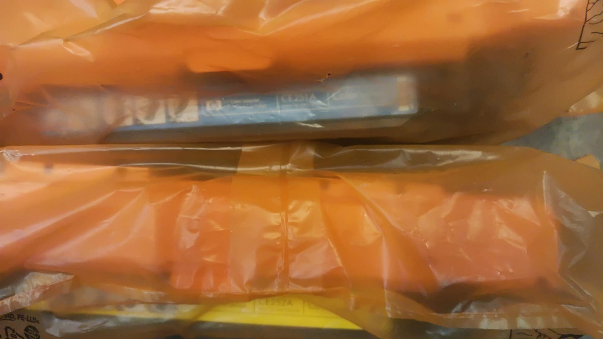https://i.ebayimg.com/00/s/OTAwWDE2MDA=/z/OV4AAeSwFu9qn-EP/$_57.PNG?set_id=880000500F