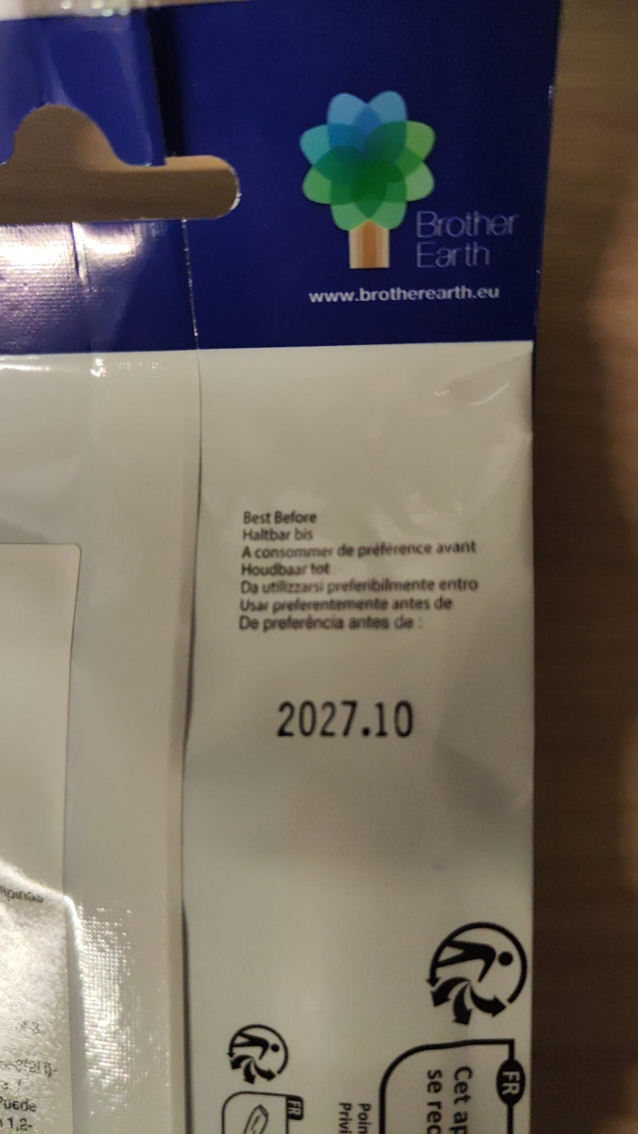 45737180