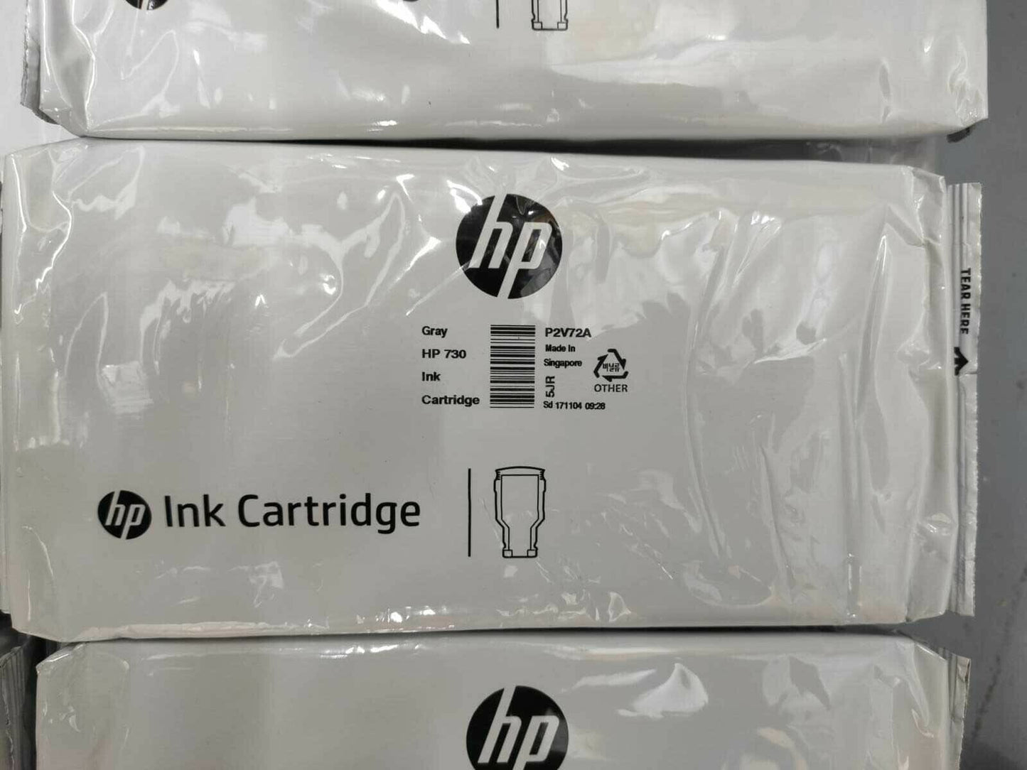 Genuine lot of HP 730 ink cartridges 300ml - DESIGNJET T1600 T1700 T2600 series